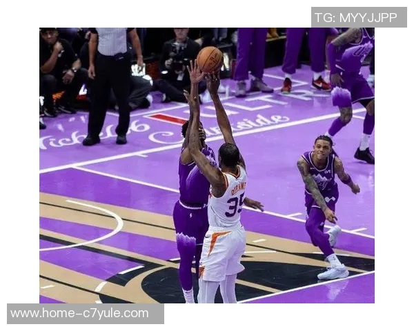 带大哥躺一把！申京锤爆骑士双塔喂饱射手群攻坚策动火箭基石