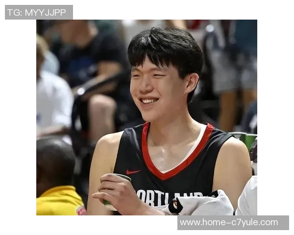 杨瀚森坦言英语表达偶尔失灵未来仍需不断提升语言能力