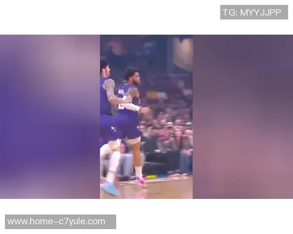 布兰登米勒全能表现15投9中砍下24分5篮板7助攻3抢断1盖帽三分球命中率高达57